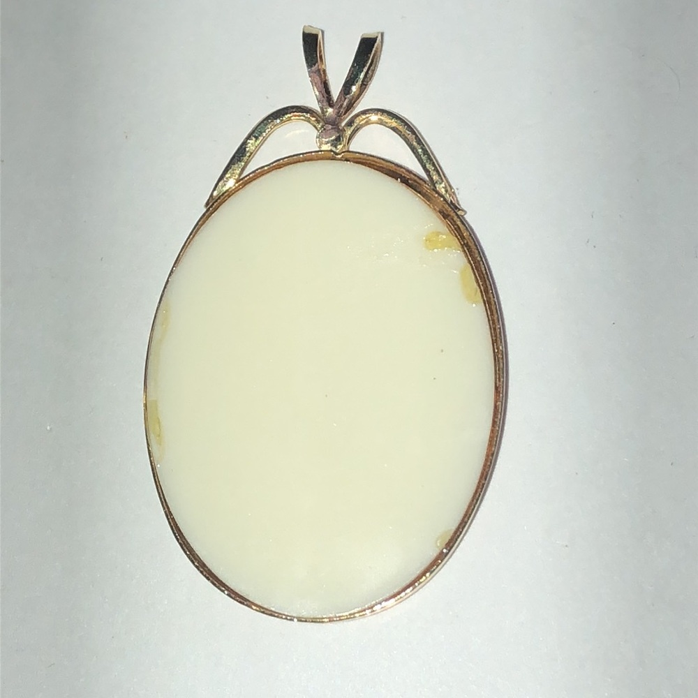 Elegant Vintage Gold Tone Floral Boho Ceramic Pendant - Picture 4 of 4
